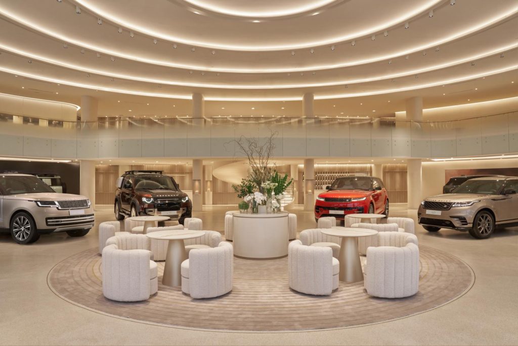 hanoi_dealership_01_656157035dd3a